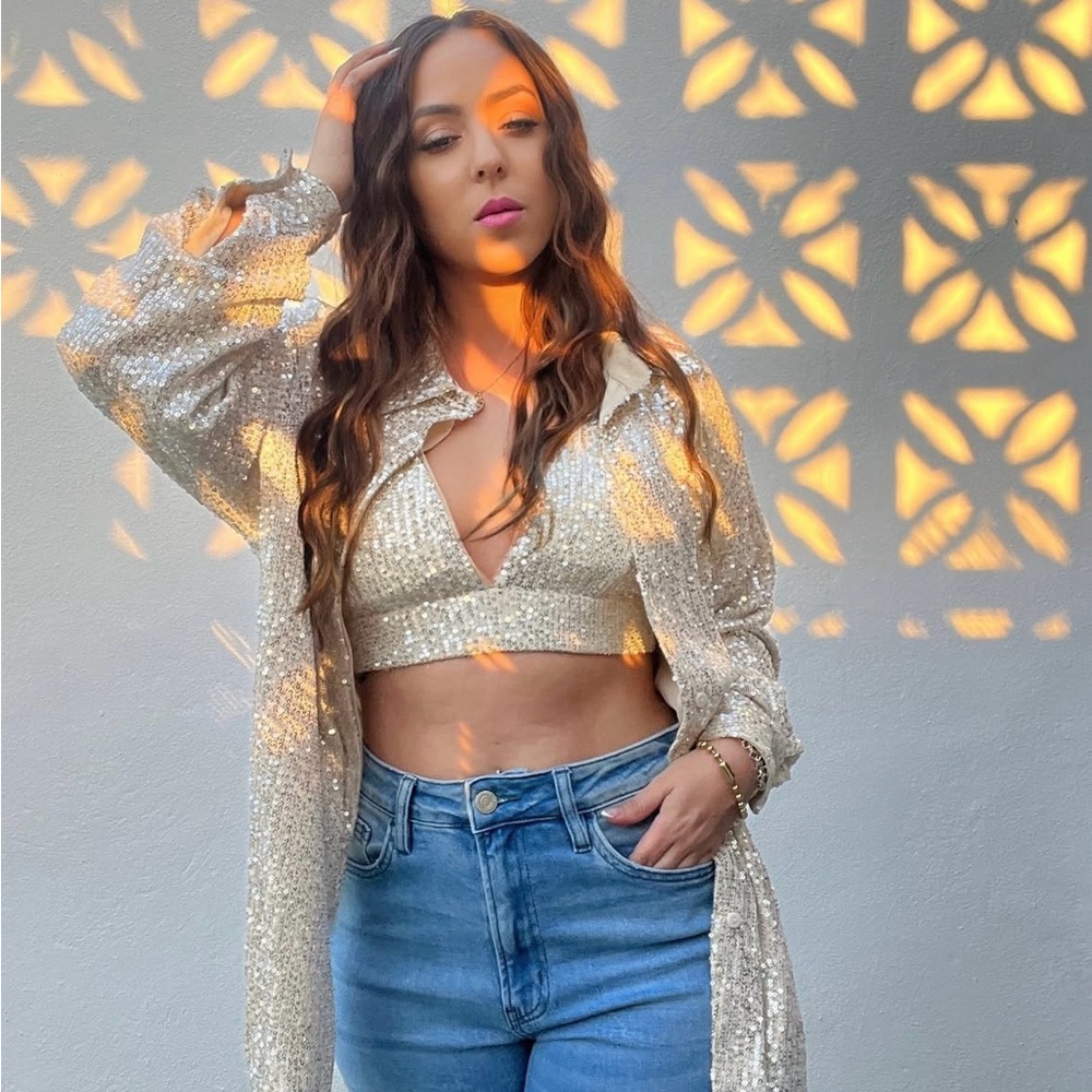 Main Strip Cream Layered Crop Blouse – Size Small